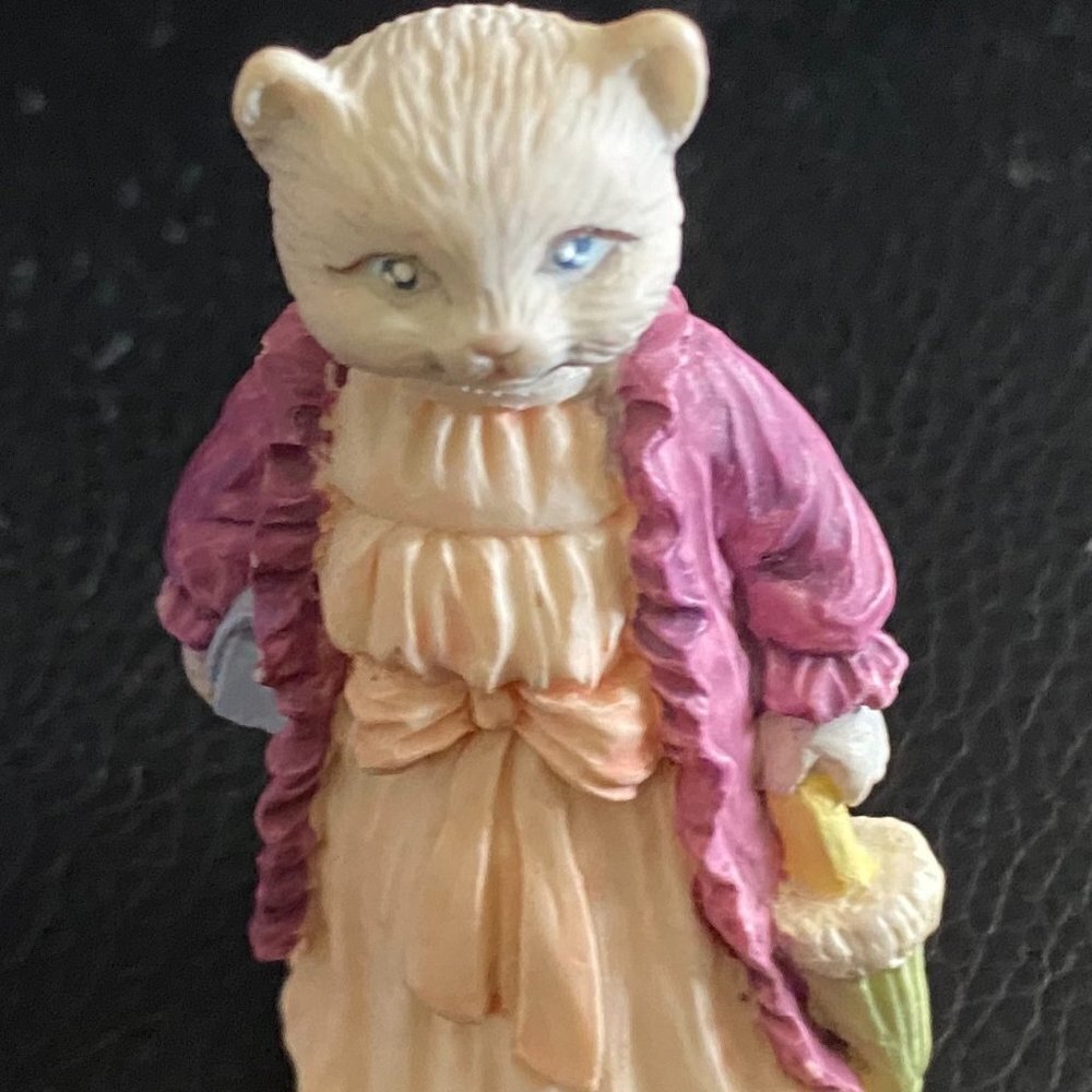 Vintage Miniature Figurine J.C. Girl Cat with Pink Coat & Umbrella - Picture 2 of 14